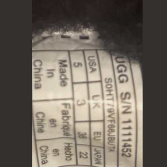 UGG classic tall boots - Picture 6 of 7